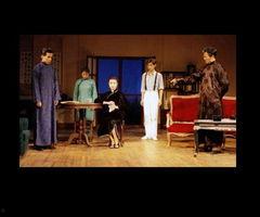 当明星在学校唱歌视频,明星校园歌唱瞬间回顾